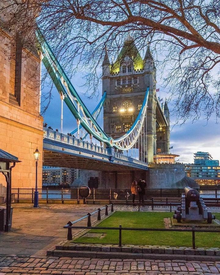 Tower Bridge Rainbow Suites London Exterior photo